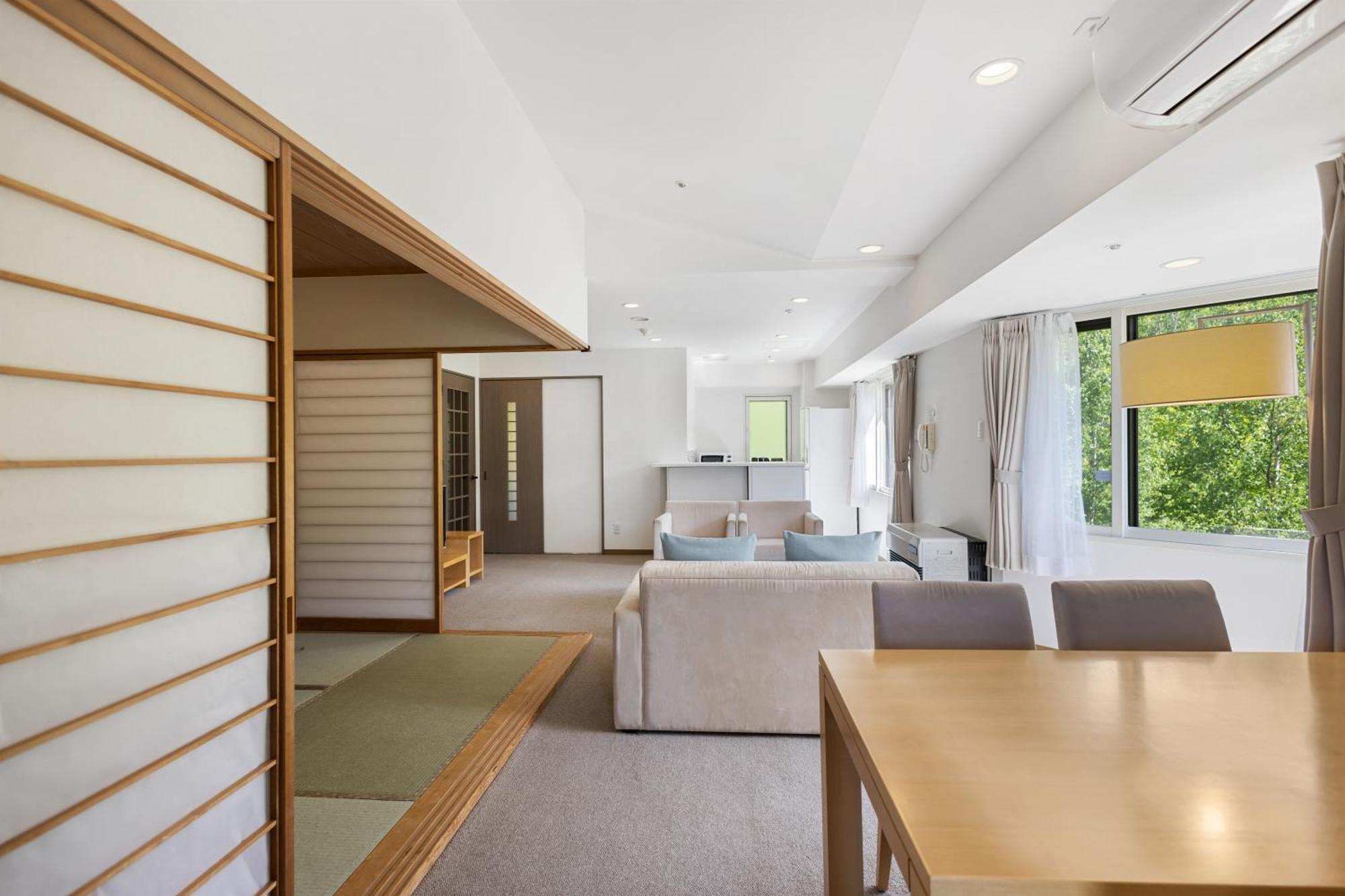 One Niseko Resort Towers Экстерьер фото